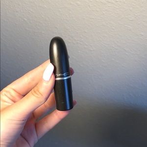 MAC lipstick - modesty